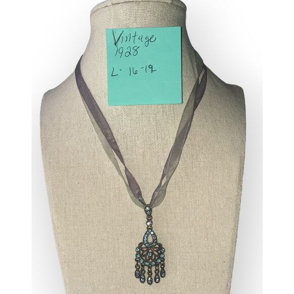 Vintage 1928 branding Y2K Drop Ribbon Necklace Victorian 2000s - Picture 3 of 3